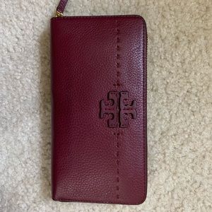 Tory Burch Mc Graw Wallet.NWT